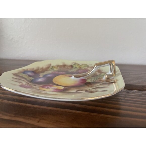 Made in Occupied Japan, Gold Handled Serving Plate, Vintage Handpainted Fruit - Picture 3 of 7